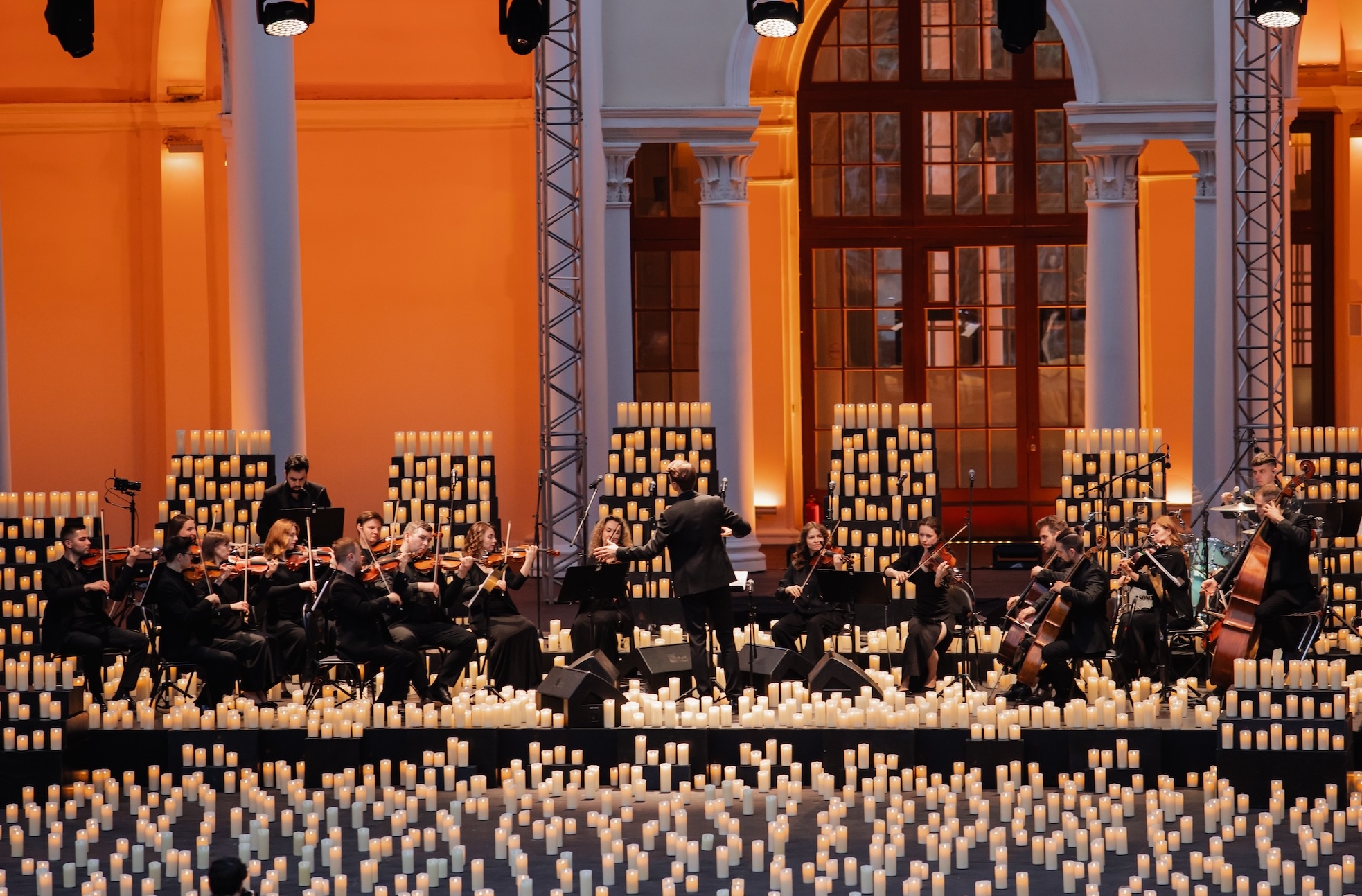 Благотворительный вечер шоу Lumisfera в пользу Фонда Хабенского